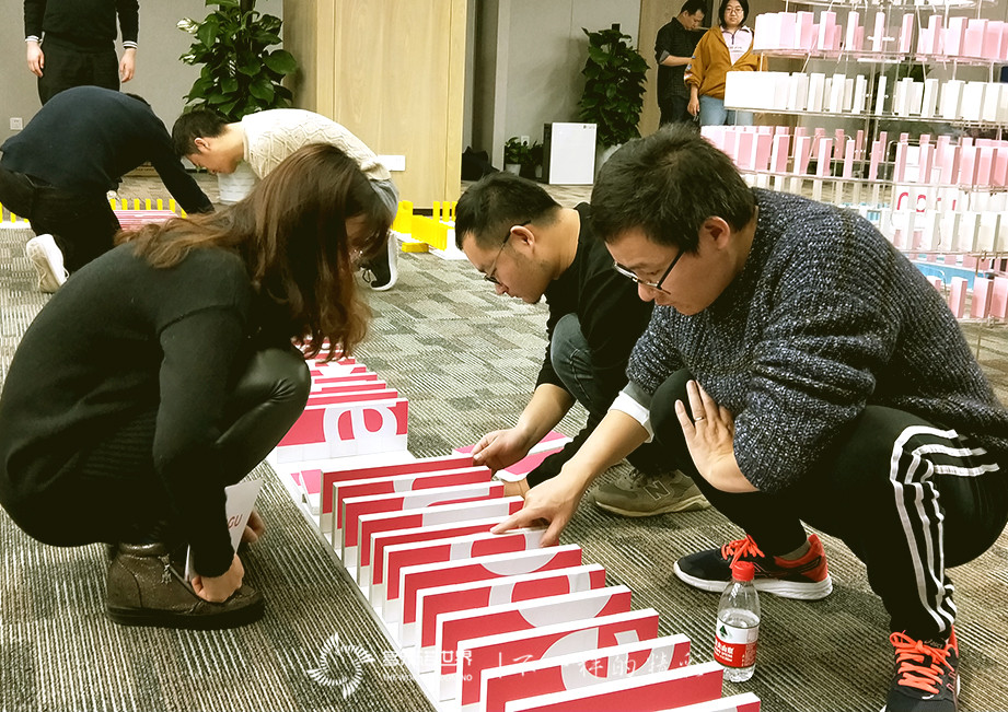 多米諾——創(chuàng)造美，感受創(chuàng)作的快樂