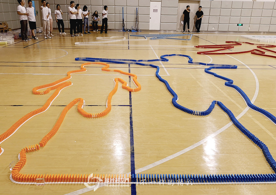 2019廣聯(lián)達(dá)新人訓(xùn)“夜戰(zhàn)多米諾