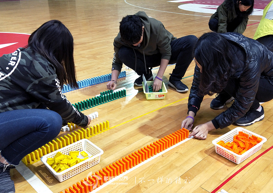 多米諾團(tuán)隊(duì)大挑戰(zhàn)開啟李寧服務(wù)+新篇章